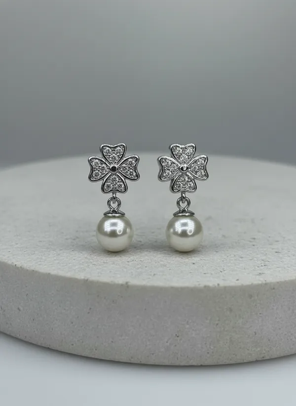 Silver_Clover_Pearl_Drop_Earrings_925_Sterling_Silver